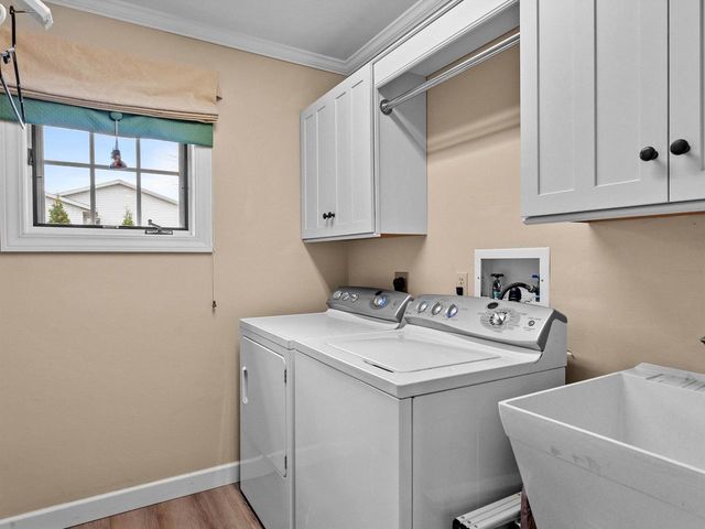 322 N 18TH AVENUE, Sturgeon Bay, WI 54235