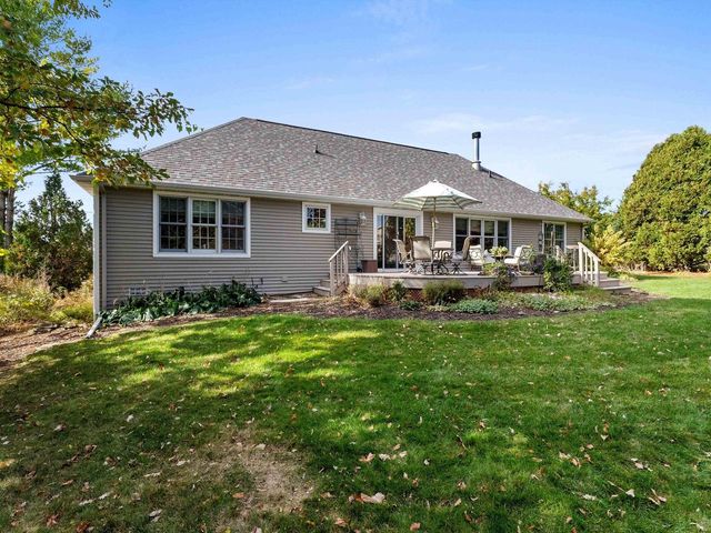 322 N 18TH AVENUE, Sturgeon Bay, WI 54235
