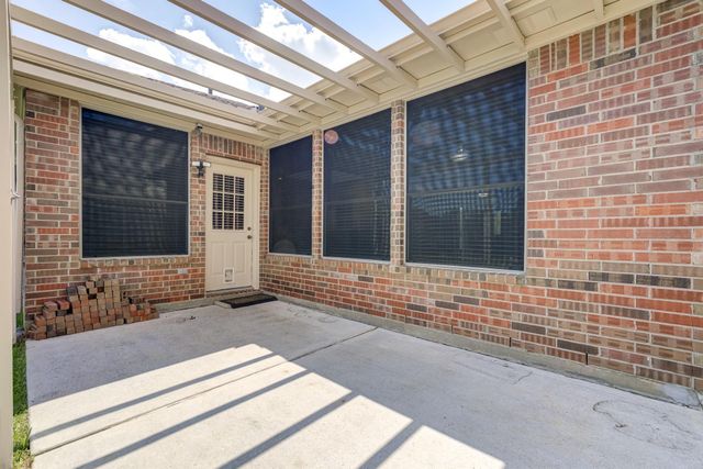 3221 English Oaks Boulevard, Pearland, TX 77584