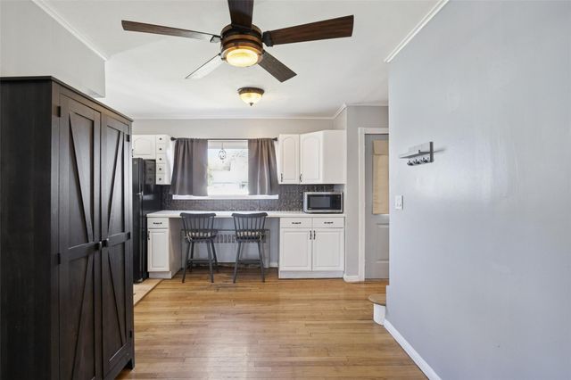 24 Southwood Lane, North Babylon, NY 11703