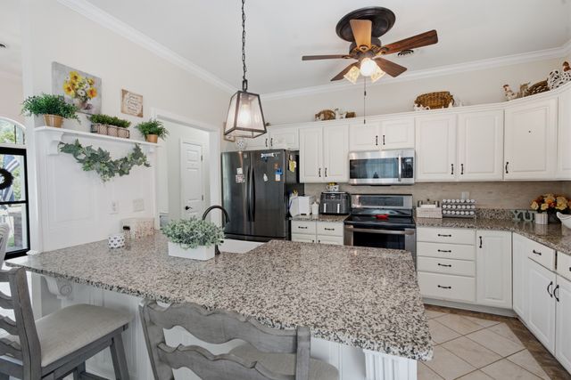 102 Cross Cove Ct, Hendersonville, TN 37075