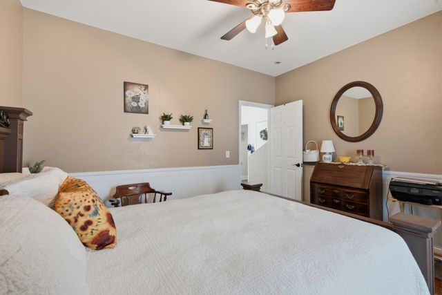 102 Cross Cove Ct, Hendersonville, TN 37075