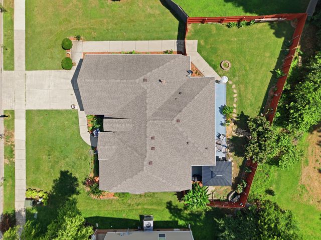 102 Cross Cove Ct, Hendersonville, TN 37075