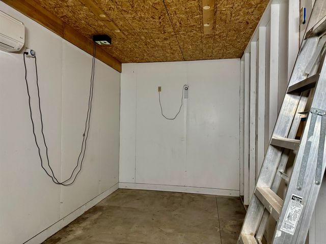 907 Hammond Road, Harrison, MI 48625