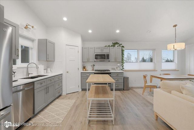 4924 Thompson Drive, Homer, AK 99603