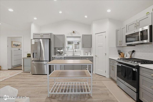 4924 Thompson Drive, Homer, AK 99603