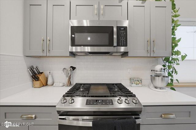 4924 Thompson Drive, Homer, AK 99603