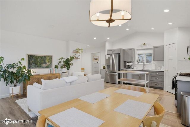 4924 Thompson Drive, Homer, AK 99603