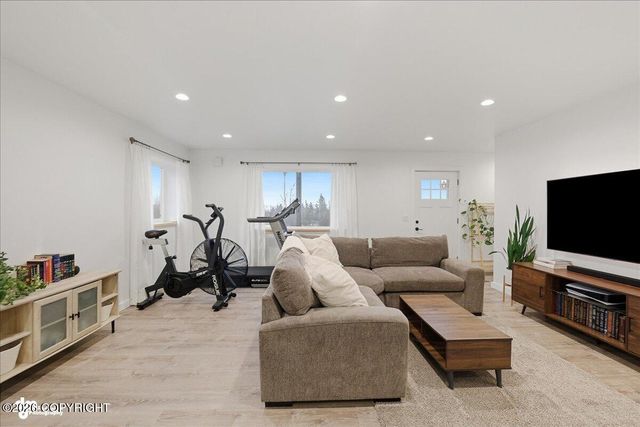 4924 Thompson Drive, Homer, AK 99603