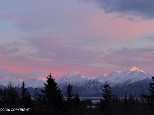 4924 Thompson Drive, Homer, AK 99603