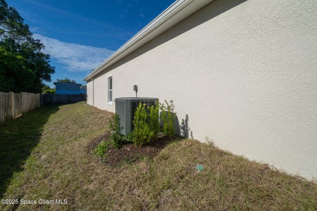 366 San Filippo Drive SE, Palm Bay, FL 32909