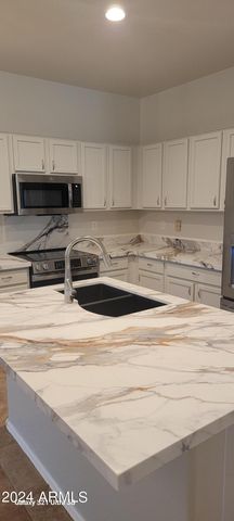 17053 W TONBRIDGE Street, Surprise, AZ 85374