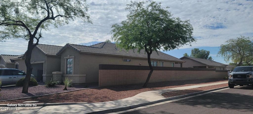 17053 W TONBRIDGE Street, Surprise, AZ 85374