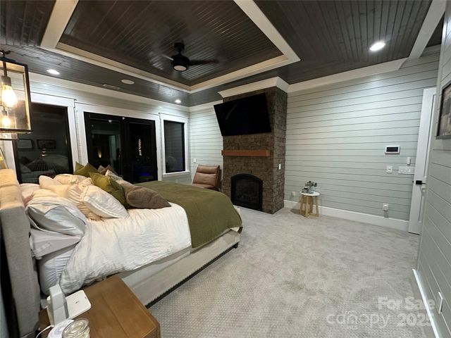 1550 S Main Street, Mount Pleasant, NC 28124