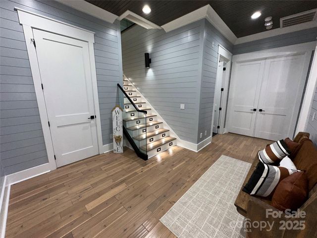 1550 S Main Street, Mount Pleasant, NC 28124