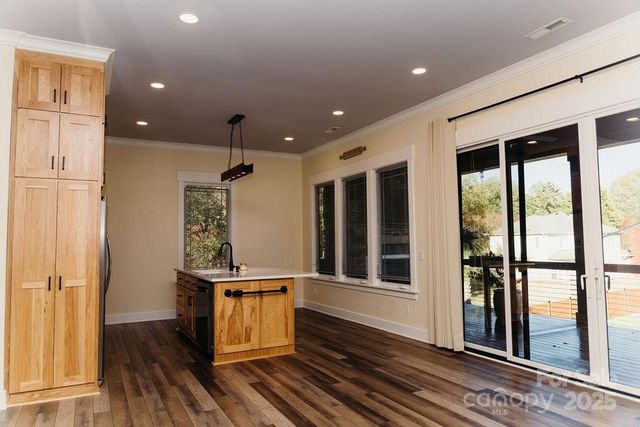 1550 S Main Street, Mount Pleasant, NC 28124