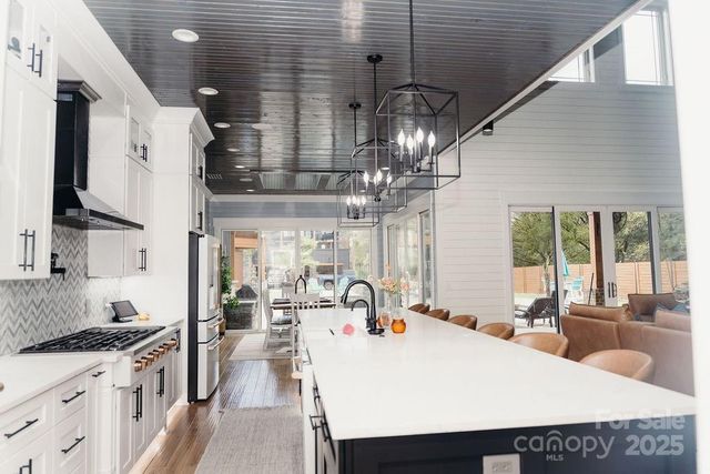 1550 S Main Street, Mount Pleasant, NC 28124