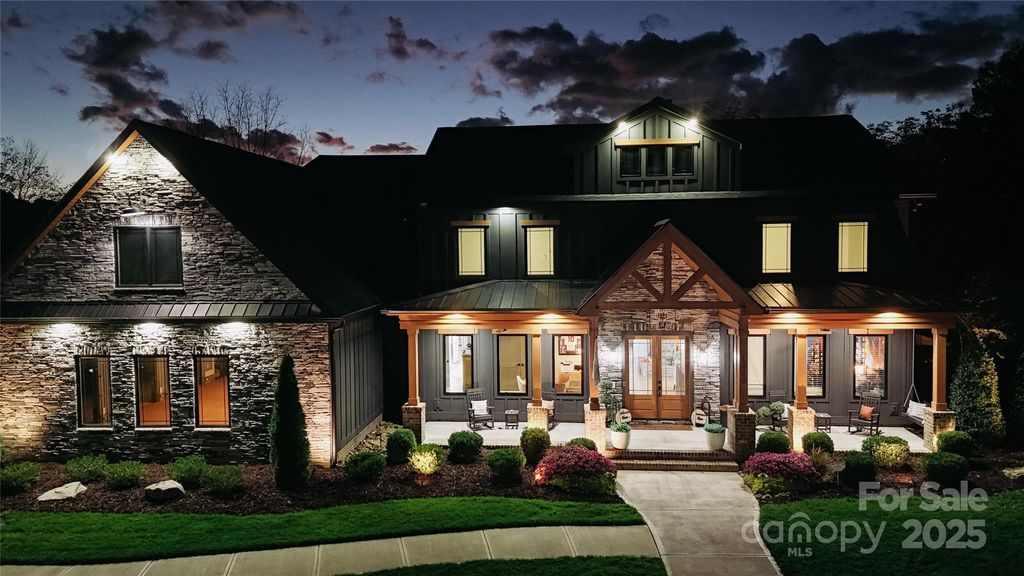 1550 S Main Street, Mount Pleasant, NC 28124