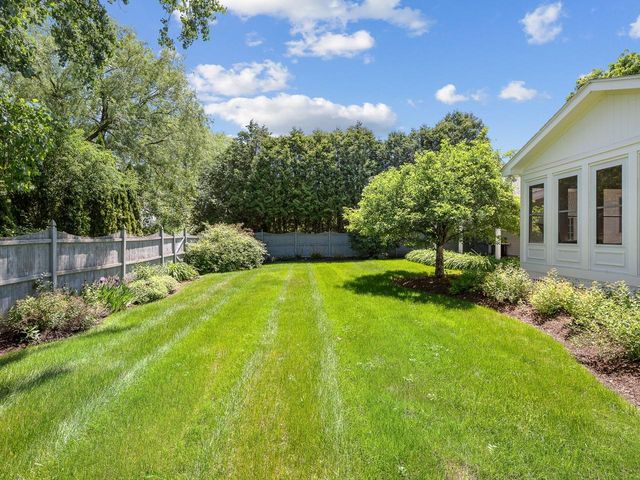 4 Oak Creek Drive, South Burlington, VT 05403
