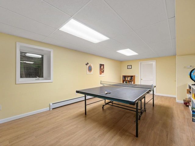 4 Oak Creek Drive, South Burlington, VT 05403