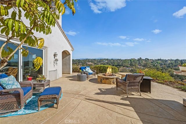 2240 Aqua Hill Road, Fallbrook, CA 92028