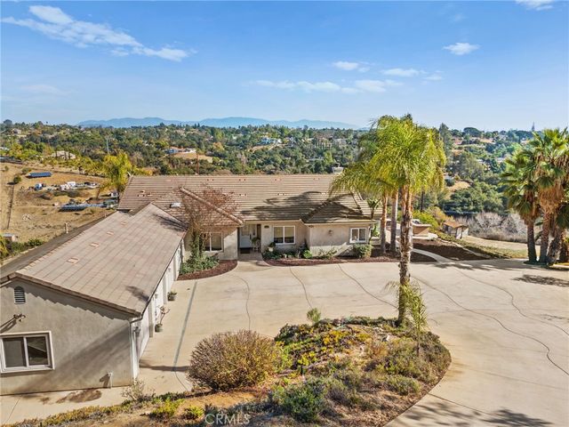 2240 Aqua Hill Road, Fallbrook, CA 92028