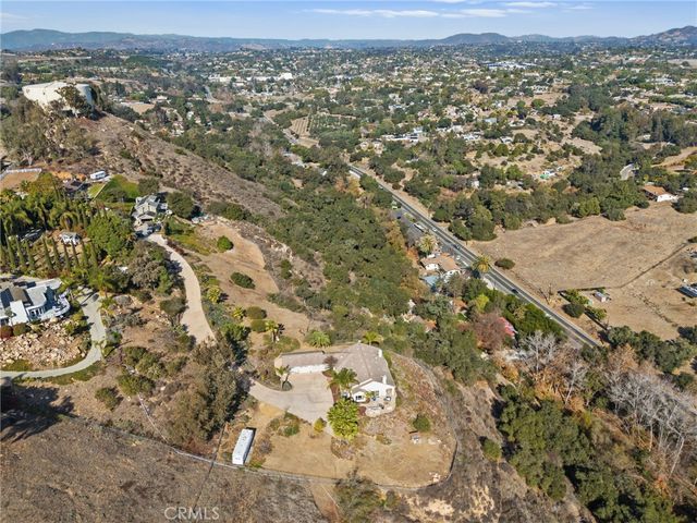 2240 Aqua Hill Road, Fallbrook, CA 92028