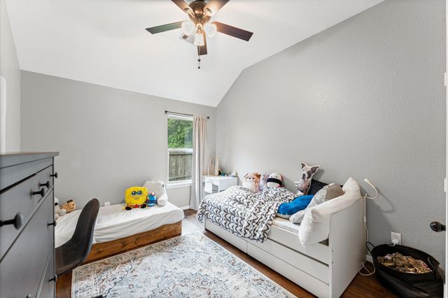 115 Cobblestone Court, Magnolia, TX 77354