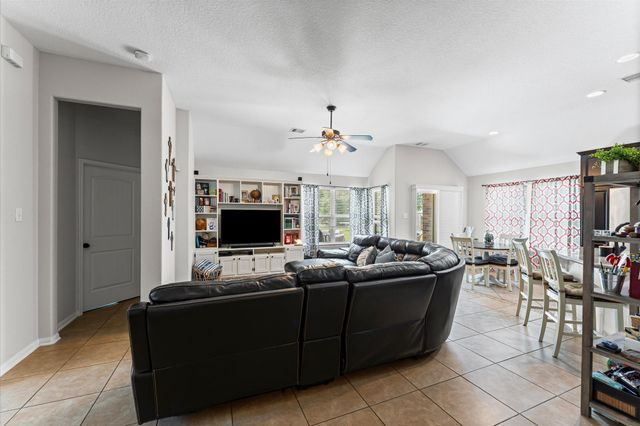 115 Cobblestone Court, Magnolia, TX 77354