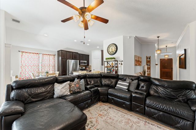 115 Cobblestone Court, Magnolia, TX 77354