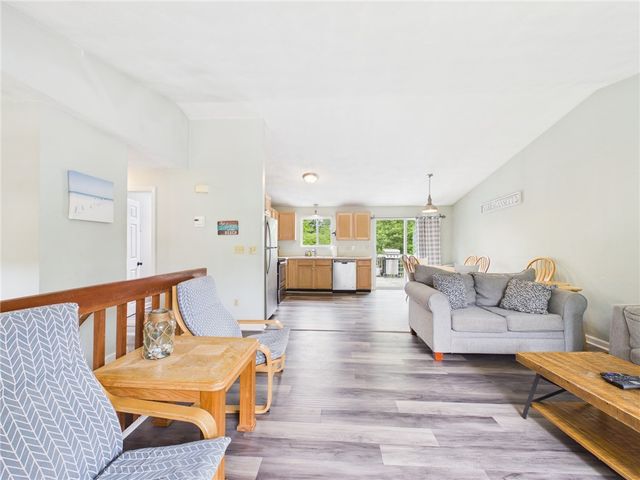 52 Meadowrue Trail, Narragansett, RI 02874