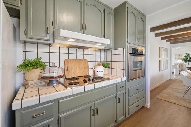 836 Bauer Court, San Carlos, CA 94070