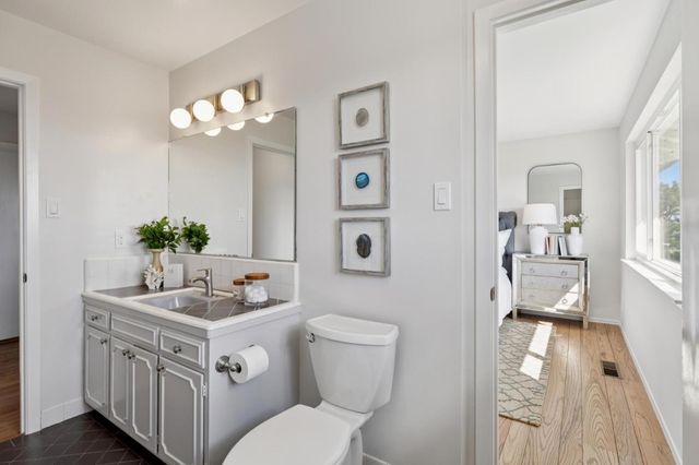 836 Bauer Court, San Carlos, CA 94070