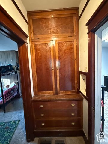 25 W MAIN ST, Moroni, UT 84646