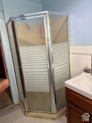 25 W MAIN ST, Moroni, UT 84646