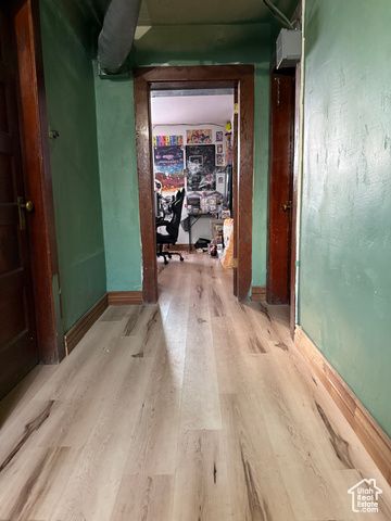 25 W MAIN ST, Moroni, UT 84646