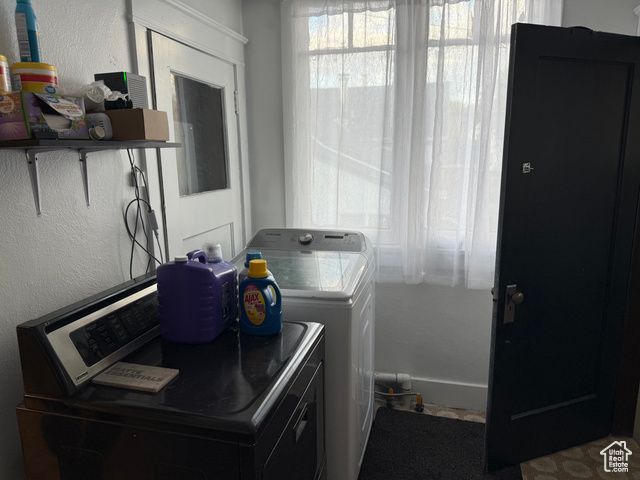 25 W MAIN ST, Moroni, UT 84646