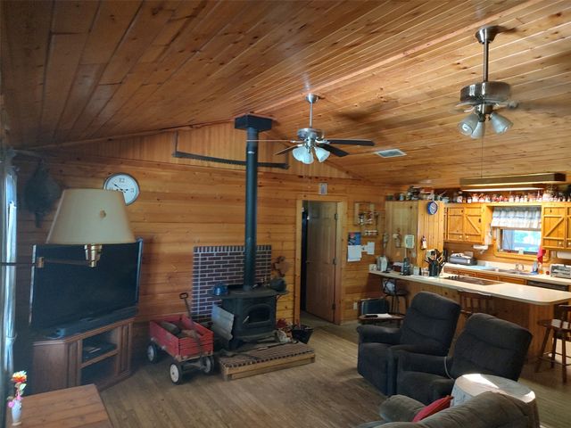 1061 CR 1807 4 ACRES, Yantis, TX 75497
