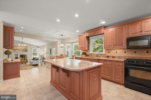 345 DERBYSHIRE LN, Riva, MD 21140