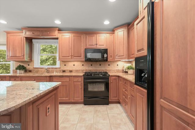 345 DERBYSHIRE LN, Riva, MD 21140