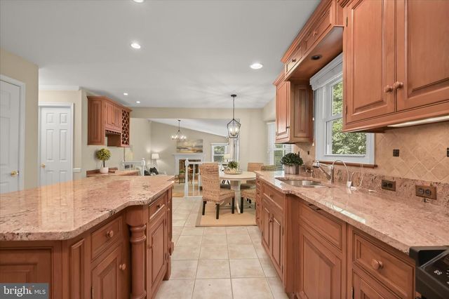 345 DERBYSHIRE LN, Riva, MD 21140