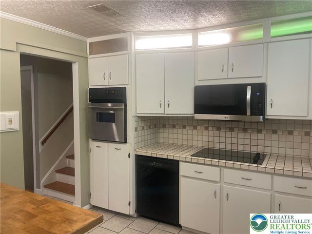 6869 Spring Creek, Lower Macungie Twp, PA 18062