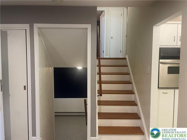 6869 Spring Creek, Lower Macungie Twp, PA 18062