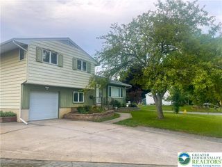 6869 Spring Creek, Lower Macungie Twp, PA 18062