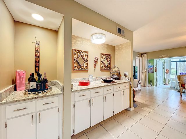 12 ESCONDIDO COURT 113, Altamonte Springs, FL 32701