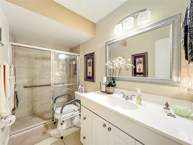 12 ESCONDIDO COURT 113, Altamonte Springs, FL 32701