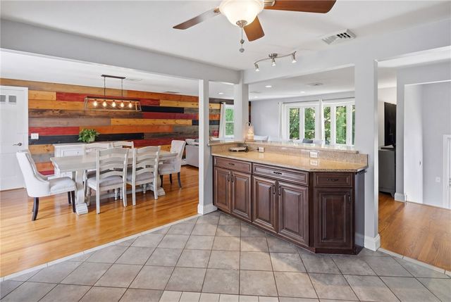 12 Setian Circle, Johnston, RI 02919