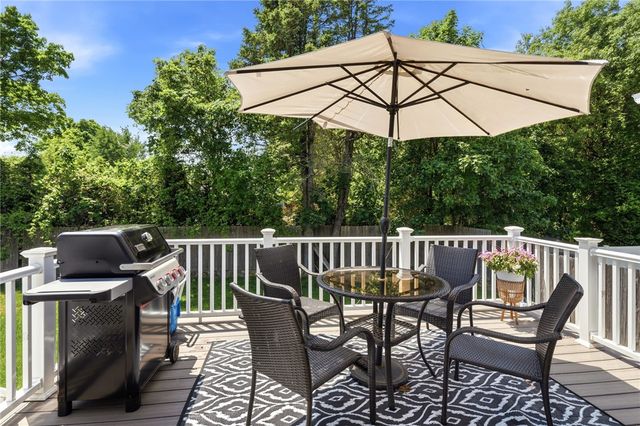 12 Setian Circle, Johnston, RI 02919