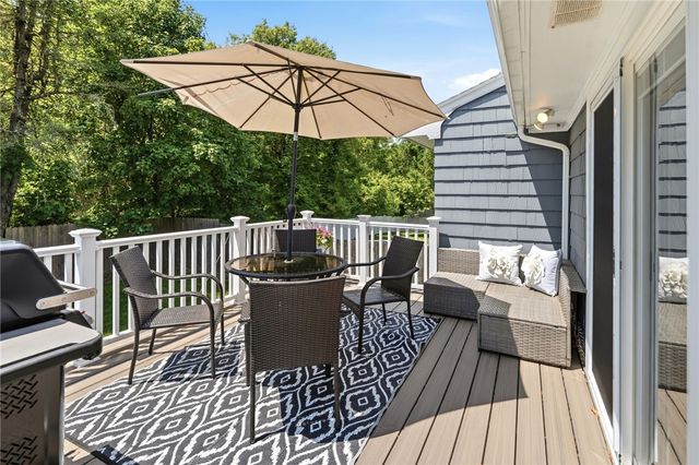 12 Setian Circle, Johnston, RI 02919