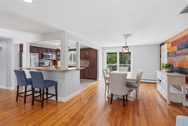 12 Setian Circle, Johnston, RI 02919